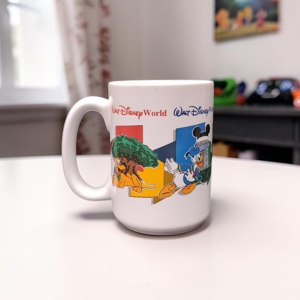 Walt Disney Four Parks One World Coffee Cup, Mickey & Friends Mug,‎ Goofy Donald